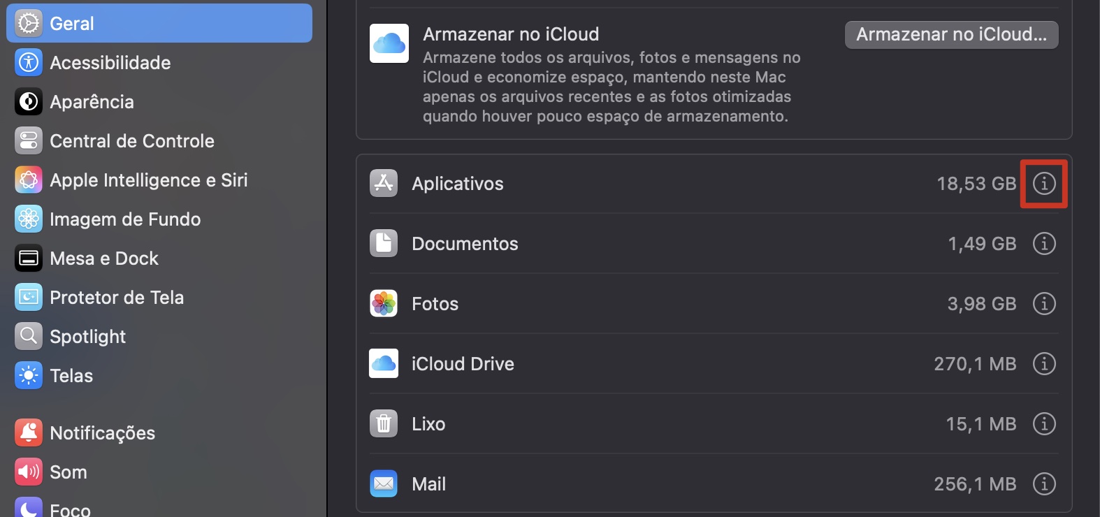 O menu Armazenamento dentro de Ajustes do Sistema no Mac. Você pode liberar espaço clicando no ícone i ao lado de uma das categorias e removendo os arquivos que não precisa mais.