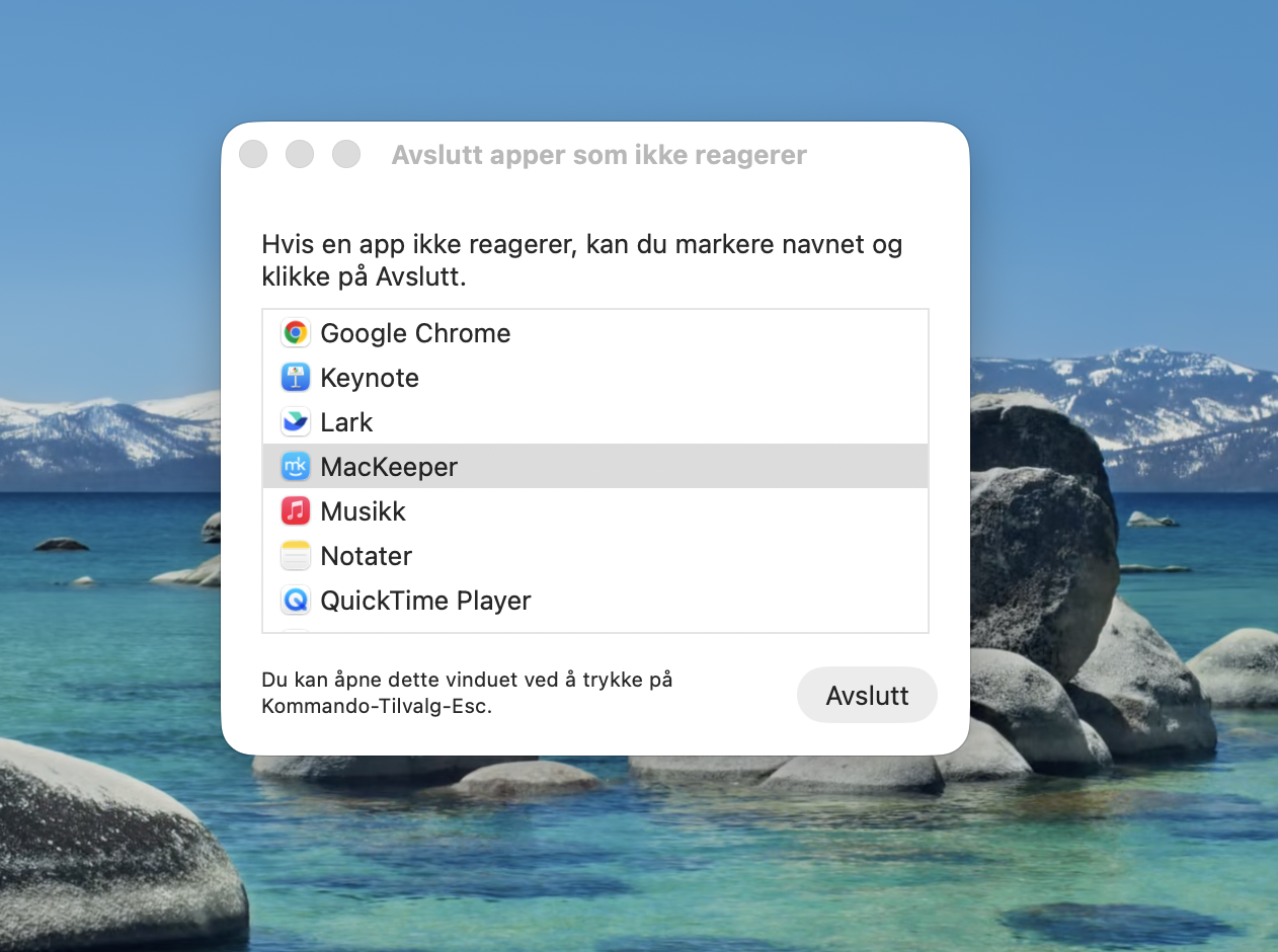 For å tving Mac til å lukke en app med en hurtigtast, trykk på tastene cmd + option + esc på tastaturet. Velg deretter appen du vil avslutte, og klikk på Tving avslutning.