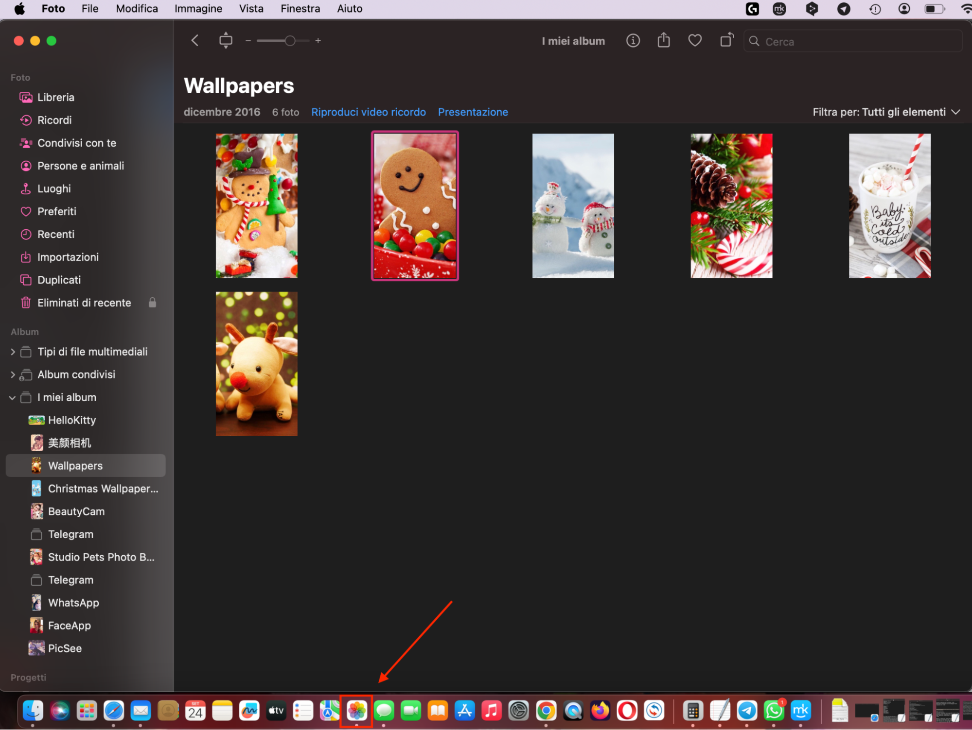 L’app Foto è aperta su un MacBook. È selezionata la categoria Libreria e le immagini dell’utente sono visualizzate sullo schermo.