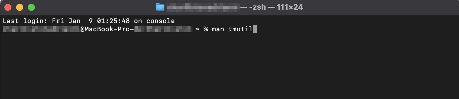 Você pode controlar a função Time Machine do macOS com uma ferramenta do Terminal chamada tmutil (utilitário do Time Machine). Digite man tmutil para ver o manual do tmutil.