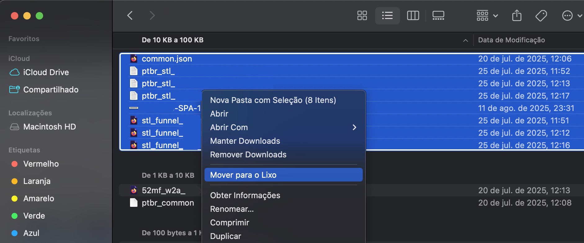 Para excluir arquivos grandes no seu Mac, selecione os arquivos que você não precisa mais, clique com o botão direito neles e depois clique em Mover para o Lixo.