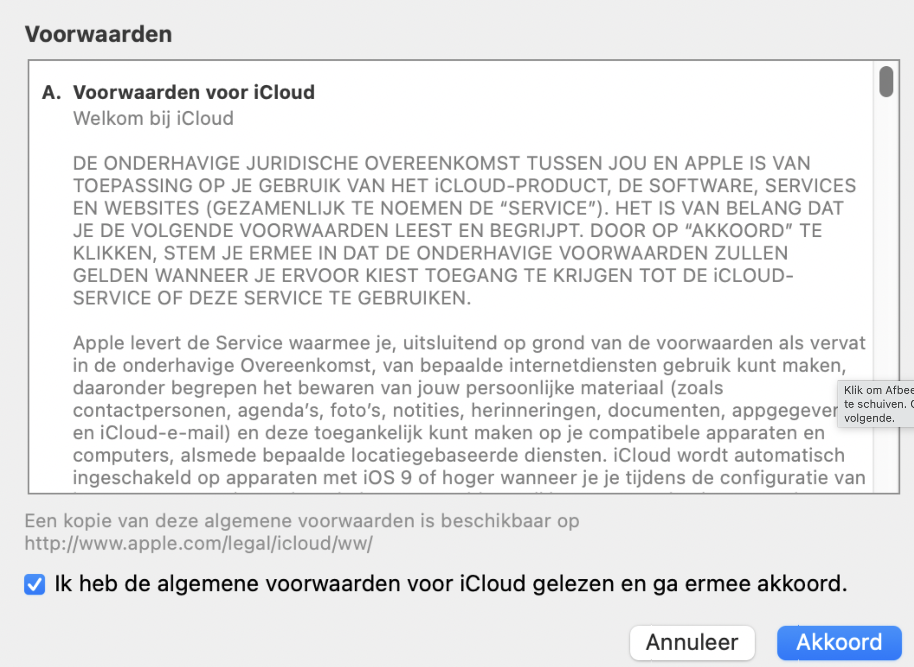 In veel gevallen moet je eerst de juridische informatie bekijken en bevestigen dat je hiermee akkoord gaat om de update te kunnen installeren.
