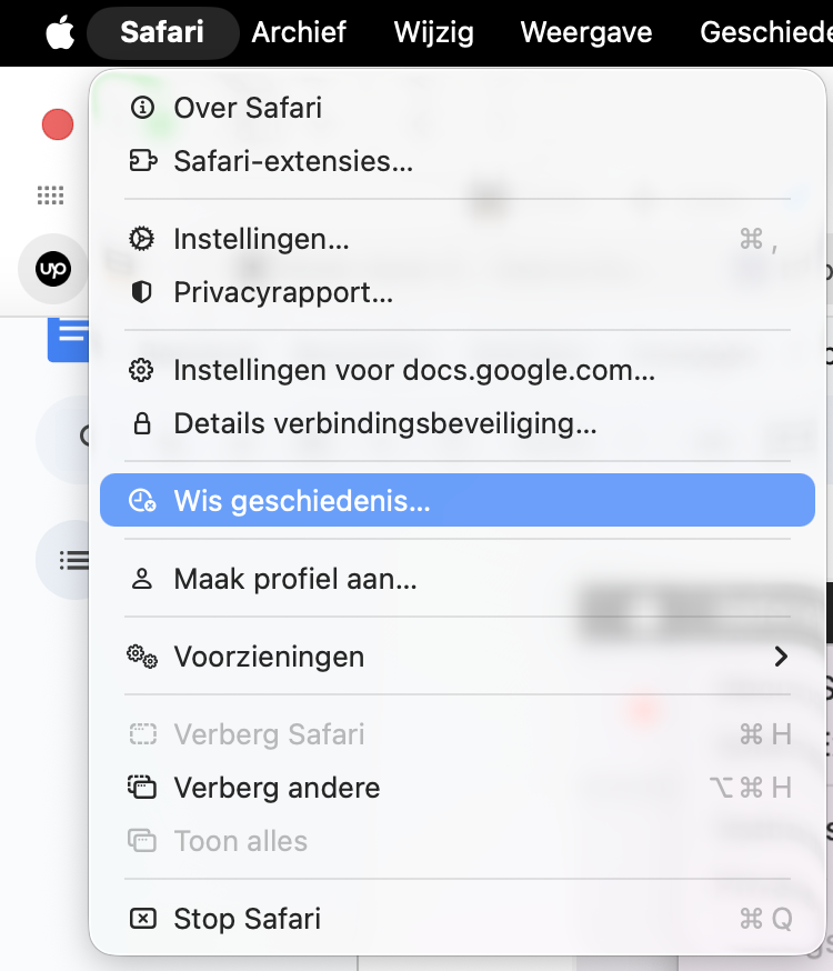 Om de geschiedenis in Safari te wissen open je de optie Wis geschiedenis in de Safari-menubalk en selecteer je Wis geschiedenis om het verwijderen te voltooien