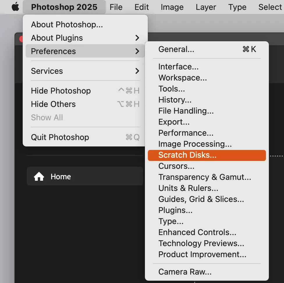Photoshop på Mac som viser menyen Preferences. For å flytte Photoshop-arbeidsdisken din til en ekstern harddisk, velg først Scratch Disks.