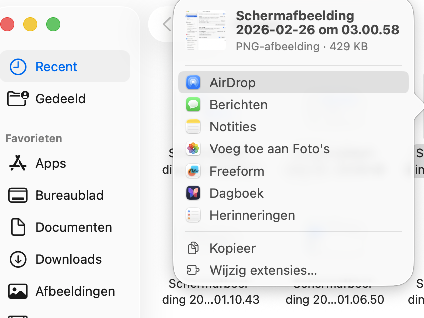 Selecteer in het uitklapmenu AirDrop om de gekozen bestanden of map te delen met het gewenste iPhone-apparaat.