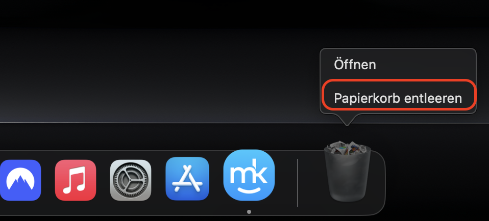 Das Papierkorb-Menü in macOS Monterey zeigt Optionen an, wenn Sie mit der rechten Maustaste auf den Papierkorb klicken. Wählen Sie Papierkorb entleeren, um gelöschte Dateien von Ihrem Mac zu entfernen.