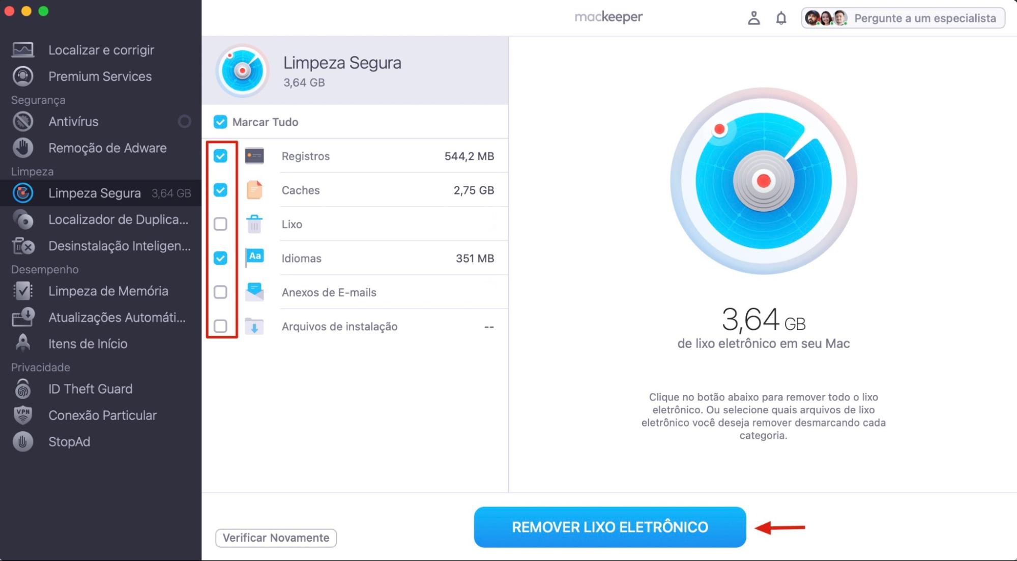 Marque os arquivos que você deseja excluir e clique em Remover Lixo Eletrônico.