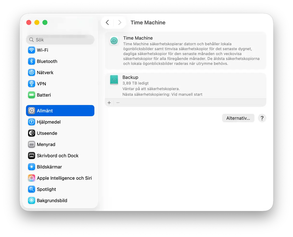 Time Machine-menyn i Systeminställningar på Mac. Du kan göra dig av med gamla Time Machine-ögonblicksbilder för att frigöra utrymme när din Macs startskiva är full.