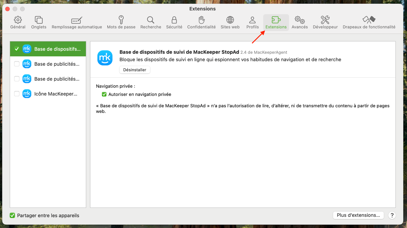 Vous trouverez dans les réglages de Safari sur macOS Monterey toutes les options disponibles. Rendez-vous dans l'onglet Extensions pour accéder aux extensions.