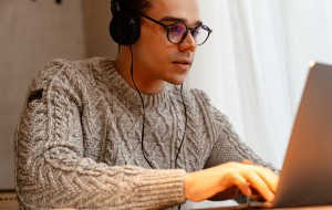 How to Turn Ringer off on MacBook How to Turn Ringer off on MacBook