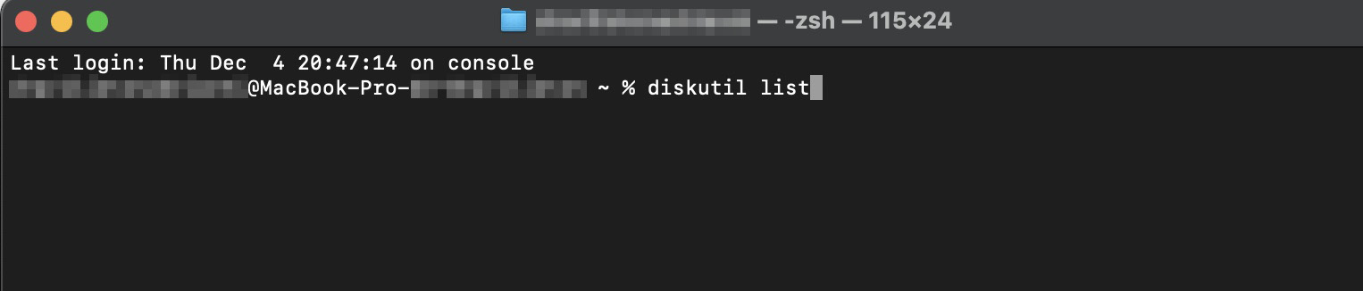 Abra o Terminal na pasta Aplicativos e, em seguida, execute o comando diskutil list, que listará todos os dispositivos de armazenamento conectados ao seu Mac.