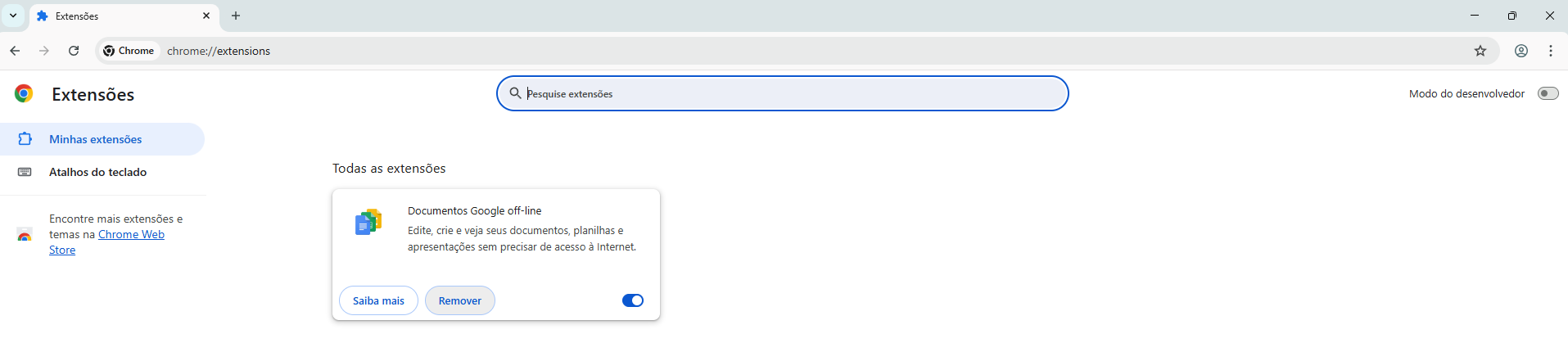 Na lista de extensões do Google Chrome, clique no botão Remover numa extensão e, em seguida, clique novamente em Remover para confirmar.