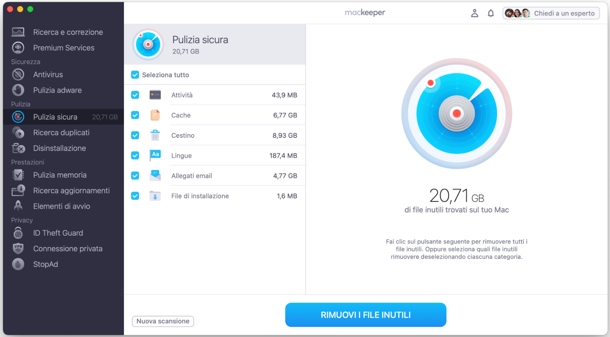 Per continuare con la pulizia del tuo Mac, attendi il termine della scansione, seleziona i file da eliminare e fai clic su Rimuovi i file inutili.