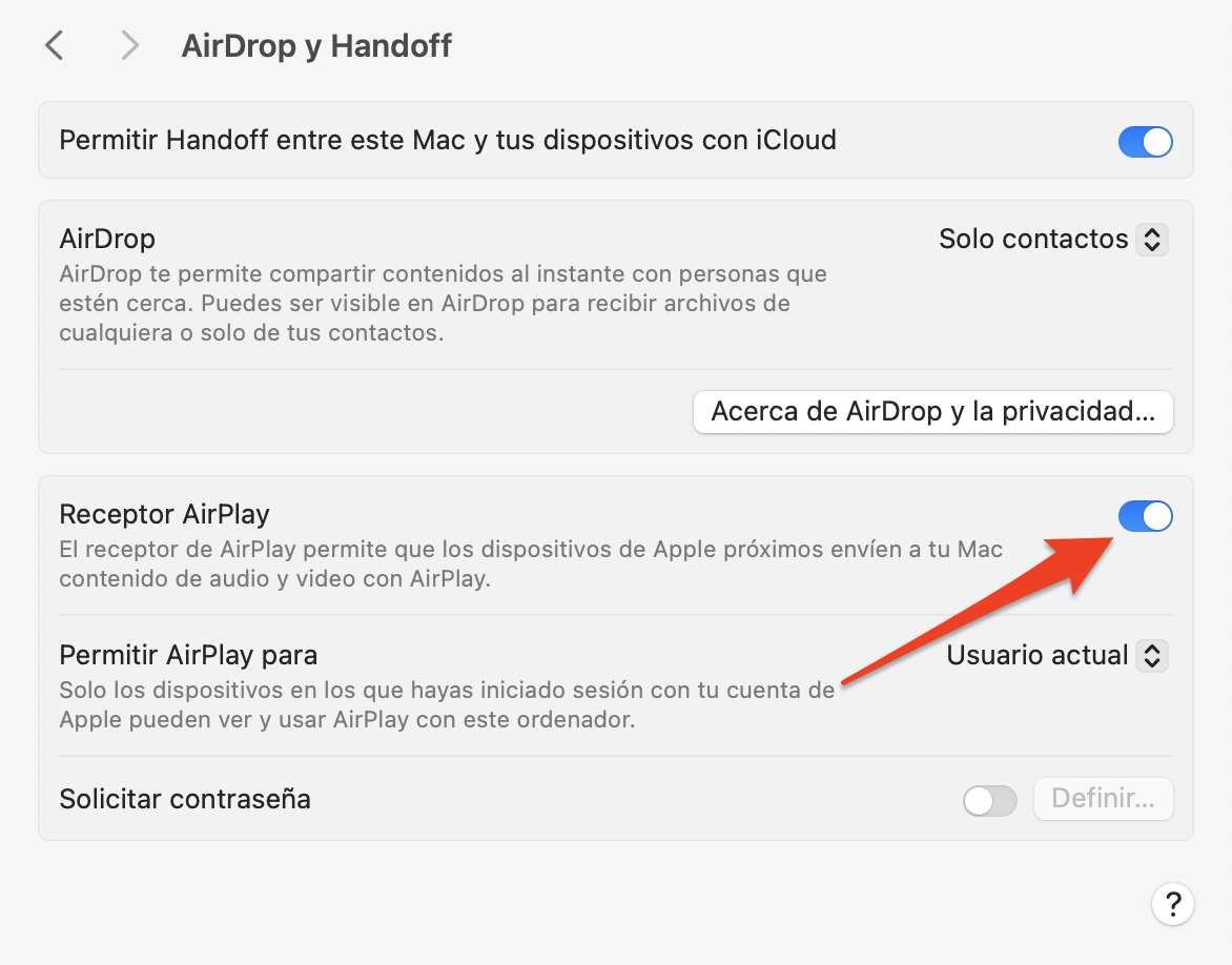 Desactivar AirPlay puede resultar útil para resolver el problema de que se observe la pantalla de tu Mac. Para ello, desactiva la opción Receptor AirPlay en los ajustes de AirDrop y Handoff.