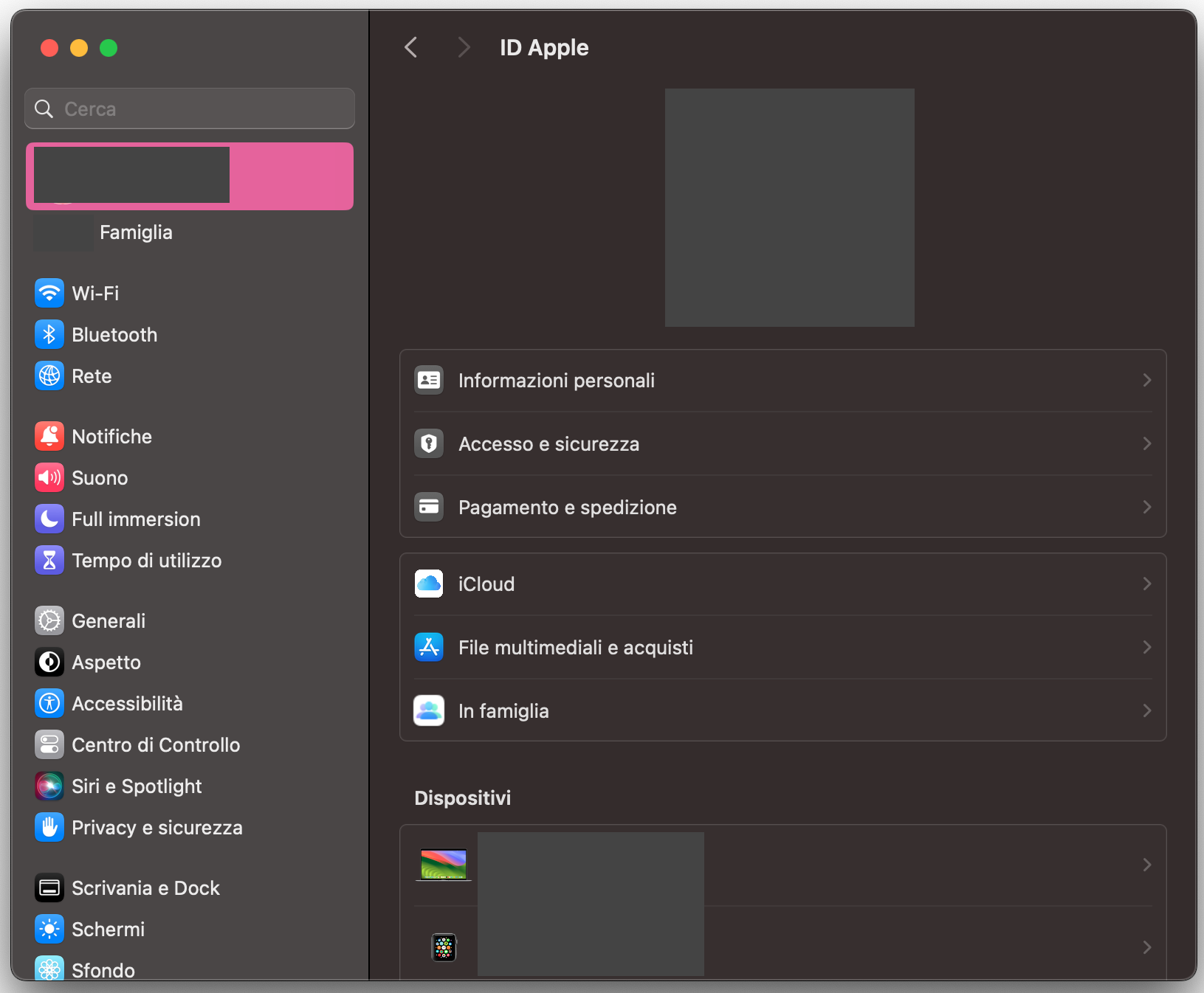 Apri il menu iCloud per gestire le impostazioni di iCloud.