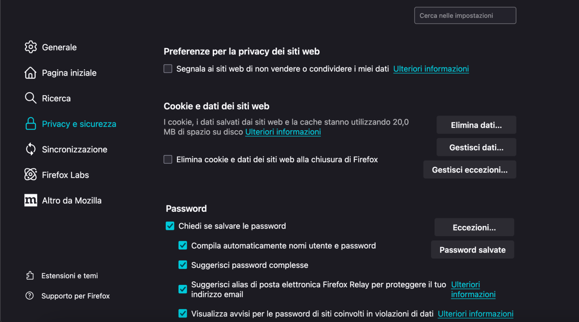 Come cancellare i dati di navigazione in Firefox aprendo Privacy e sicurezza dalle impostazioni e selezionando l'opzione Cancella dati.
