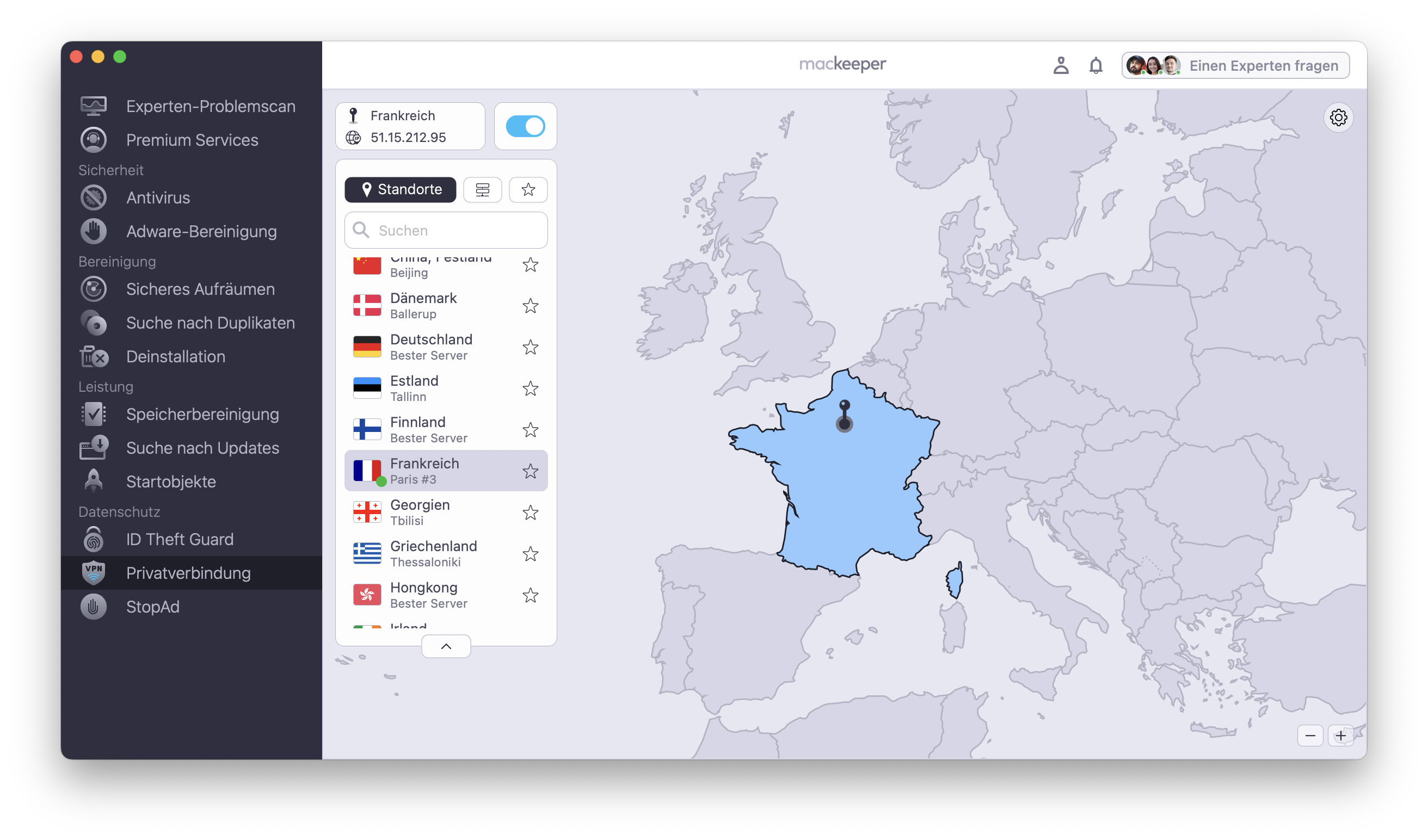 Um beim Surfen im Internet ein VPN zu nutzen, starte MacKeeper und wähle in der Symbolleiste Private Connect aus. Wähle den Serverstandort oder die automatische Auswahl aus und klicke auf Aktivieren.