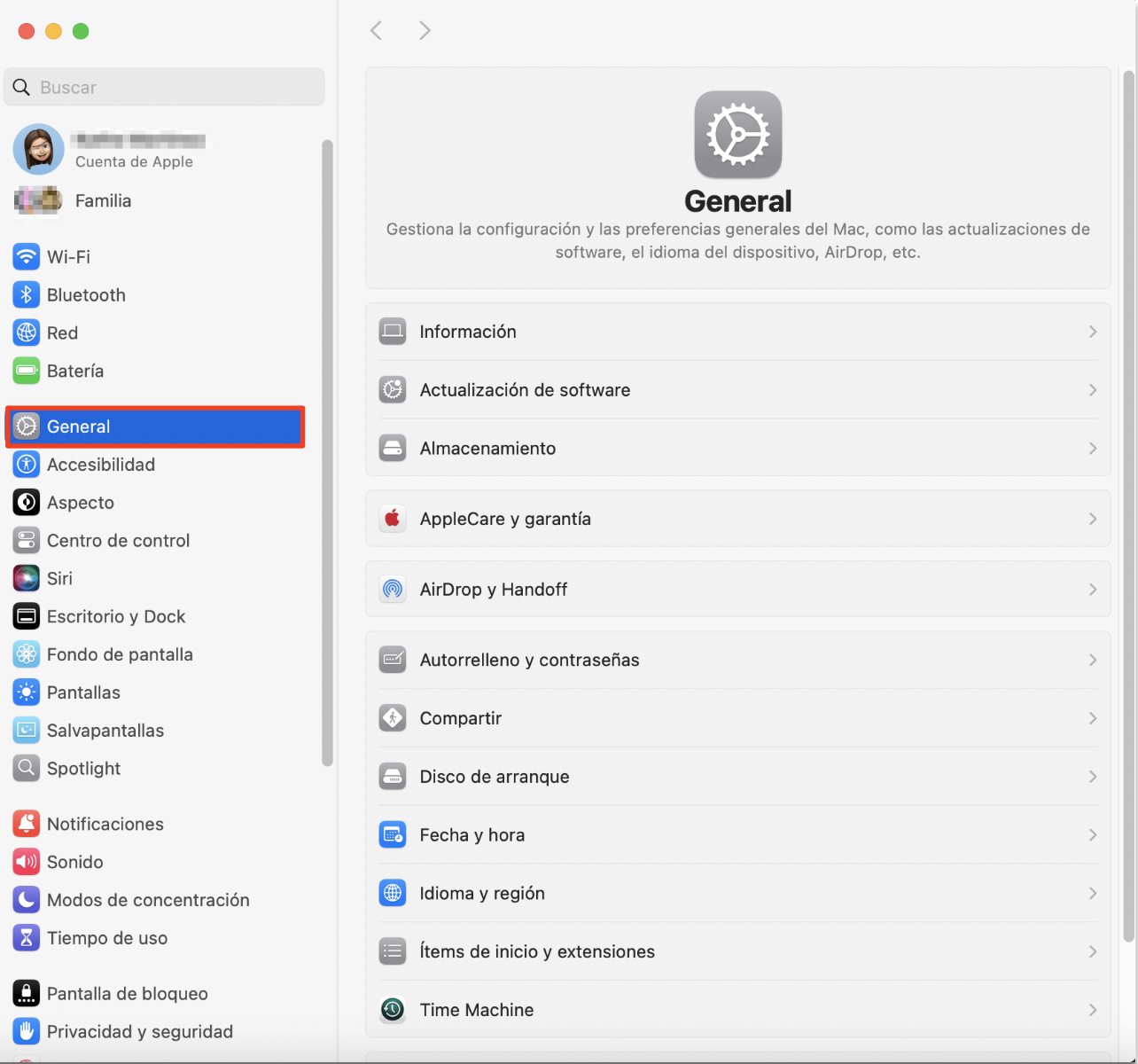 Desde Ajustes del Sistema, busca General y haz clic en él. Después deberías ver la opción de hacer clic en Actualización de software para comprobar si hay actualizaciones de firmware y controladores pendientes.  