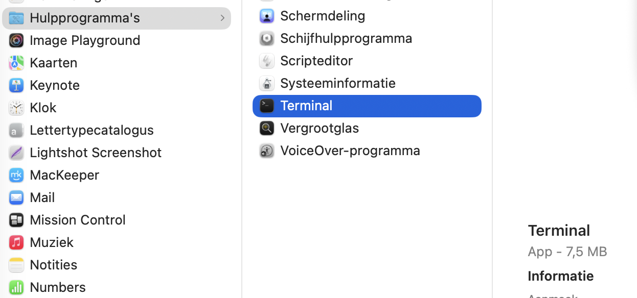 Om de DNS-cache te legen, ga je naar Apps > Hulpprogramma’s en open je Terminal.