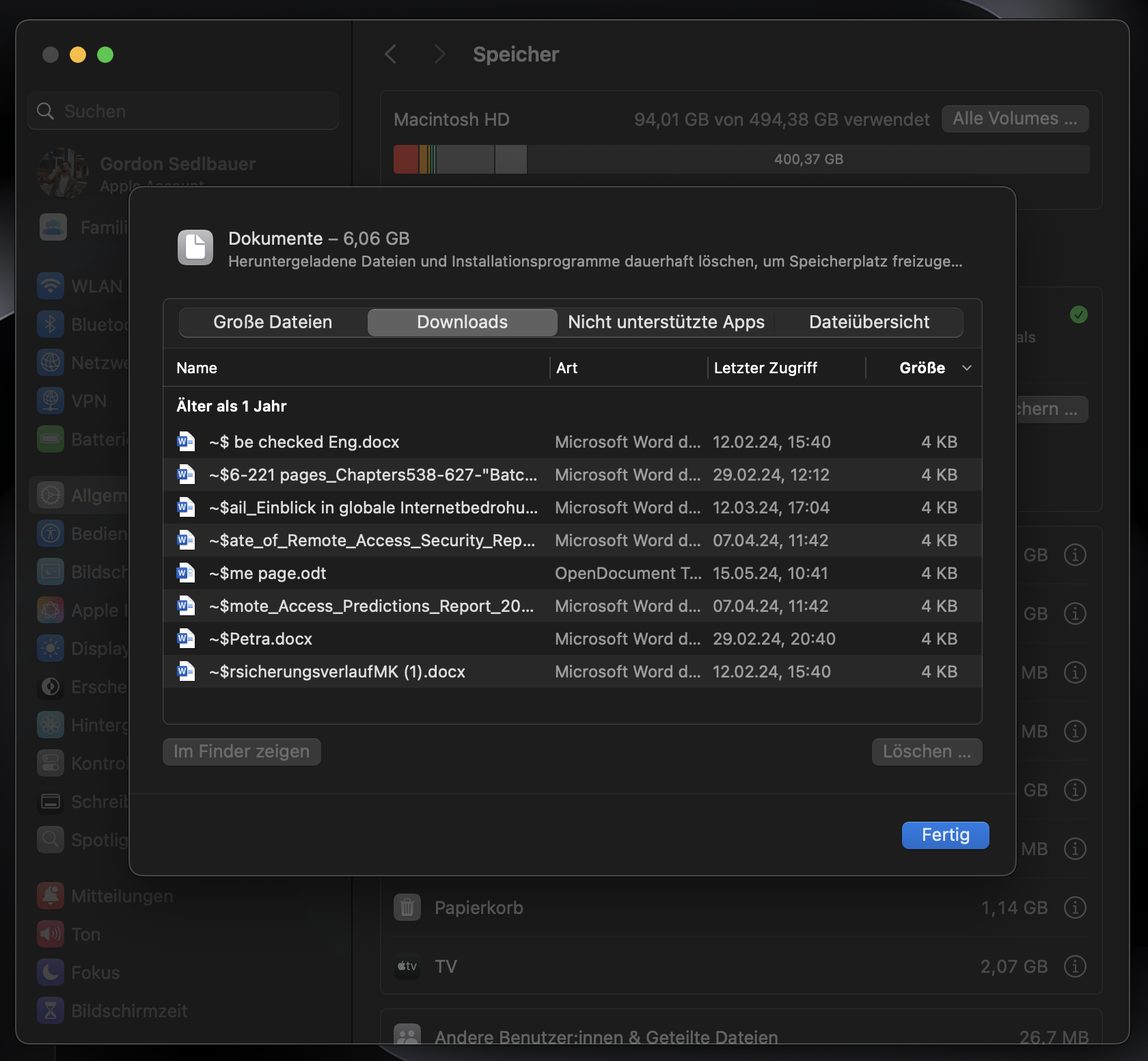 Um unerwünschte Downloads von Ihrem Mac zu löschen, navigieren Sie zu Dokumente und öffnen Sie den Tab Downloads.