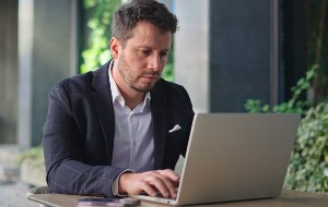 How to Add Downloads to Dock