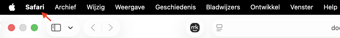 Om de Safari-versie op de Mac te controleren, open je eerst de Safari-browser en klik je in de menubalk op Safari.