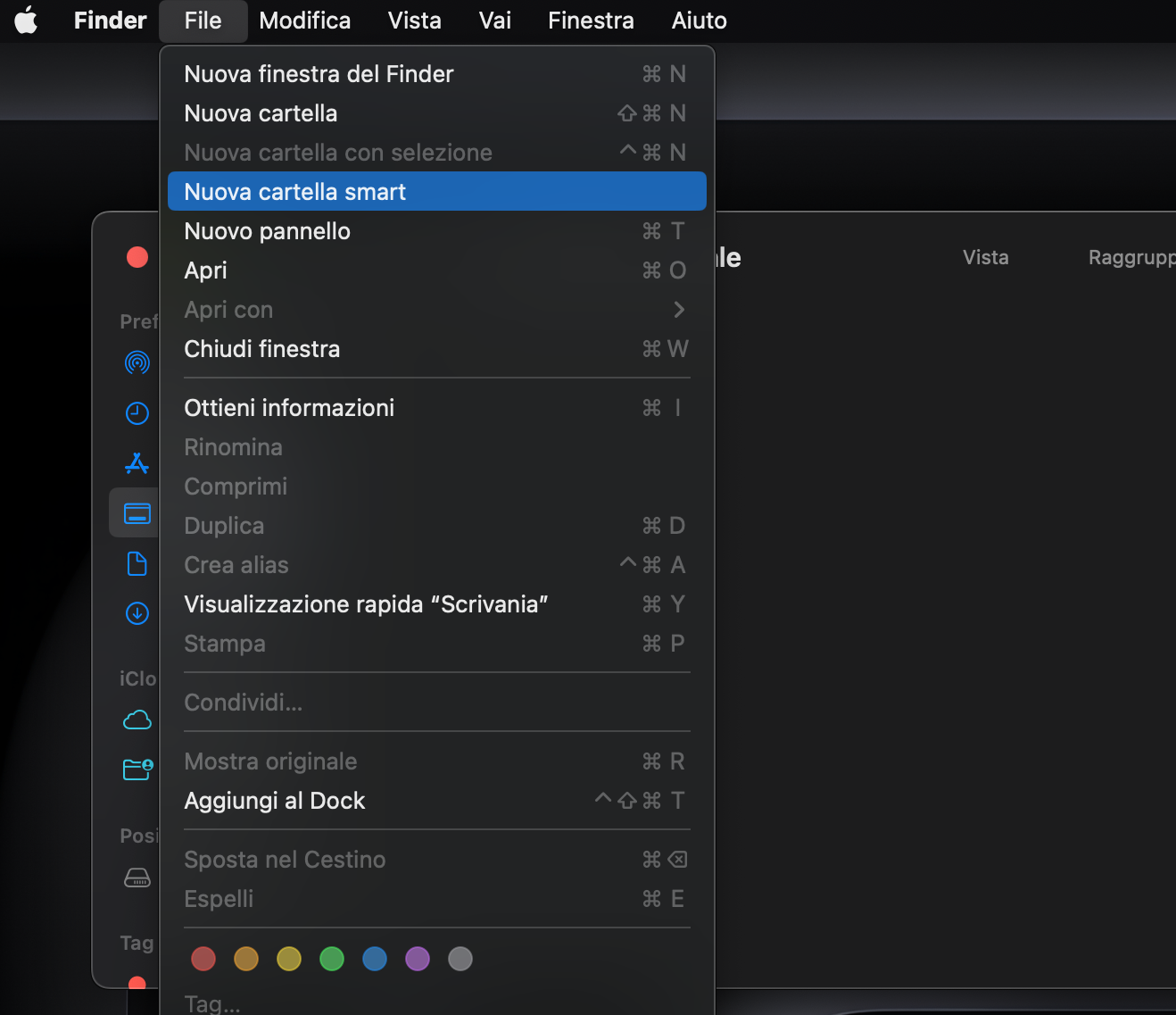 Utilizzando la funzionalità Cartelle intelligenti del Finder di macOS, puoi ordinare i file in base al tipo e, da lì, cercare eventuali foto duplicate.