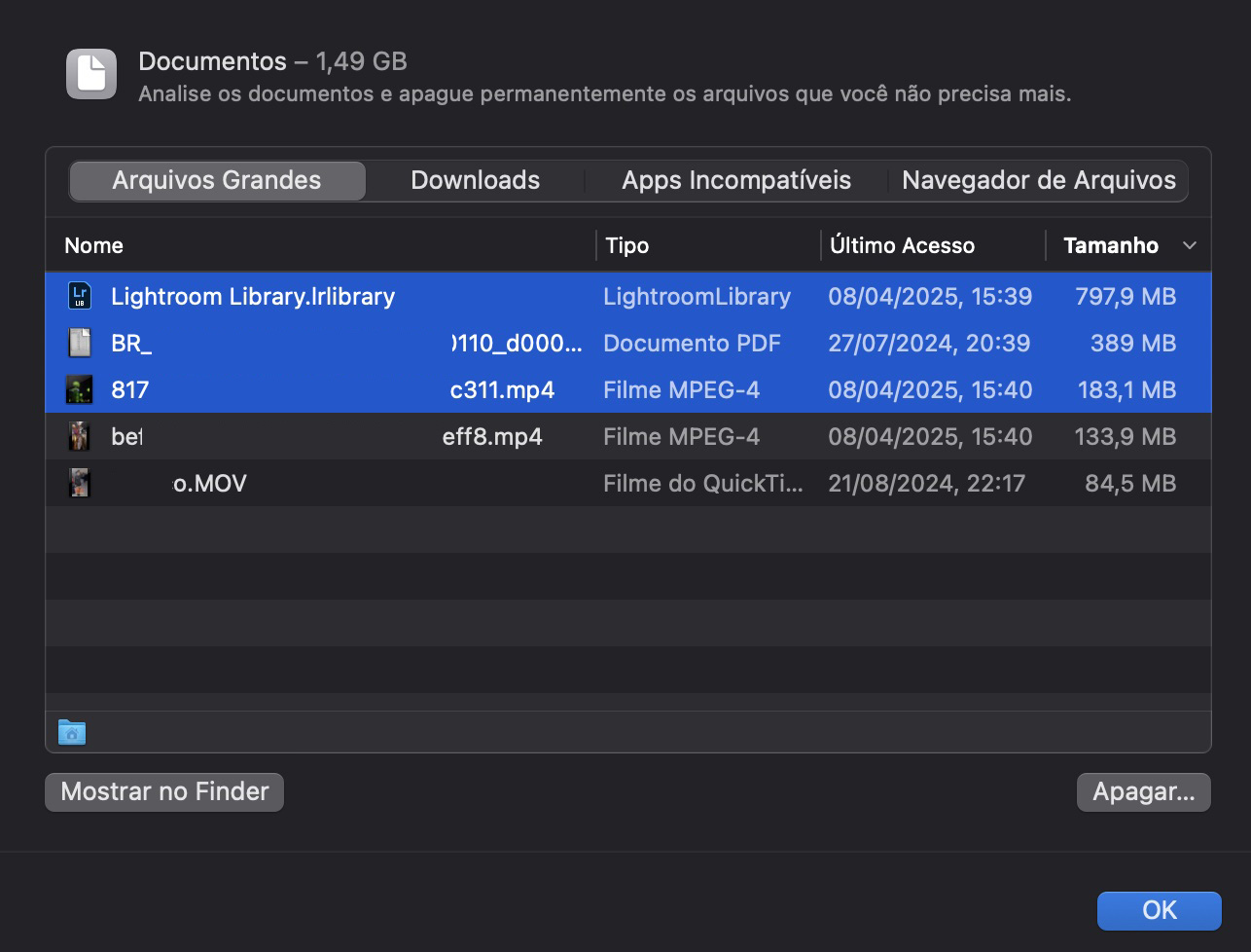 Clique no botão de informações ao lado de Documentos nas configurações de Armazenamento para ver os arquivos grandes.