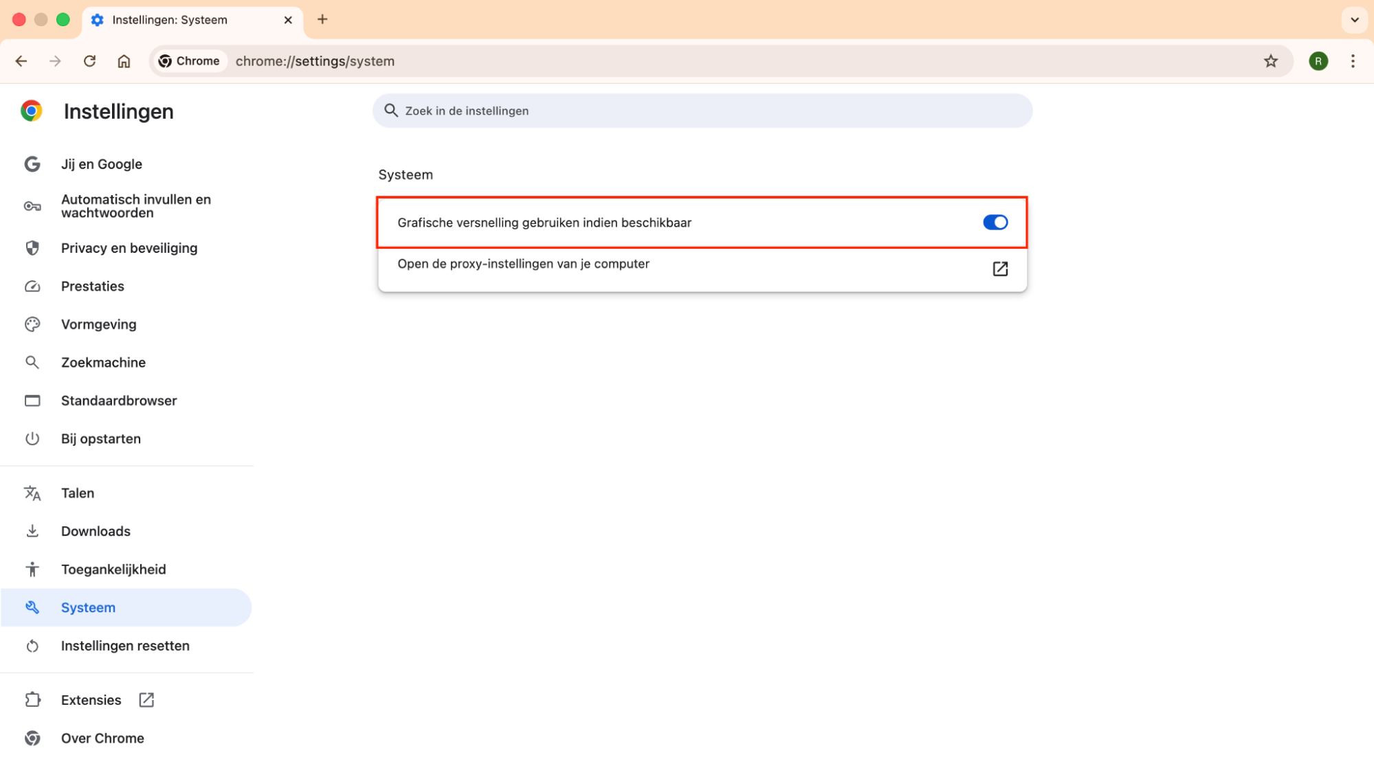 Problemen met een haperend MacBook-scherm oplossen door hardwareversnelling in Chrome op een Mac uit te schakelen. Het venster ‘Systeeminstellingen’.