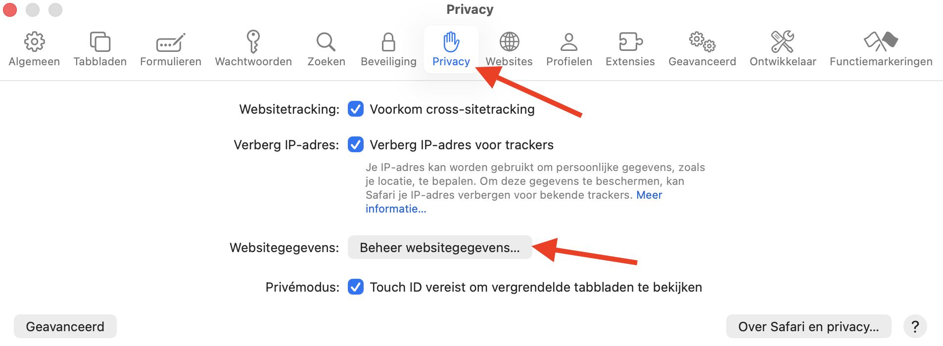 Het menu Instellingen van Safari op de Mac toont de sectie ‘Privacy’. Klik op ‘Beheer websitedata.’ om alle cachebestanden te bekijken.