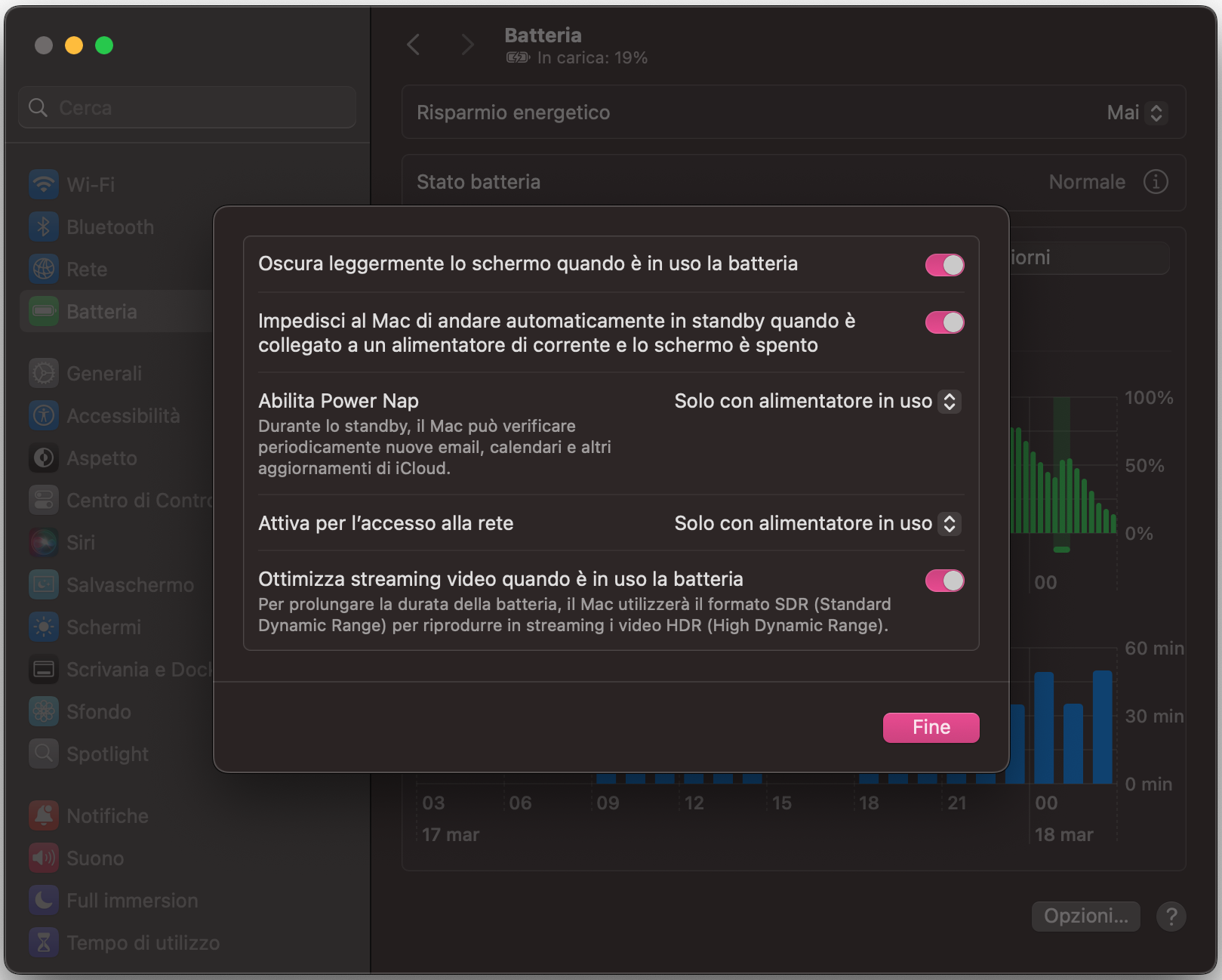 La sezione Alimentatore aperta da Preferenze di Sistema per ridurre il consumo energetico del Mac.
