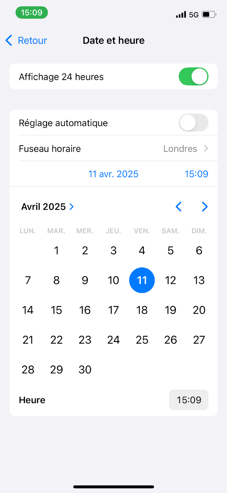 Terminez la procédure de vérification de la date et l'heure manuellement au cas où la fonction automatique ne vous correspond pas Terminez la procédure de vérification de la date et l'heure manuellement au cas où la fonction automatique ne vous correspond pas