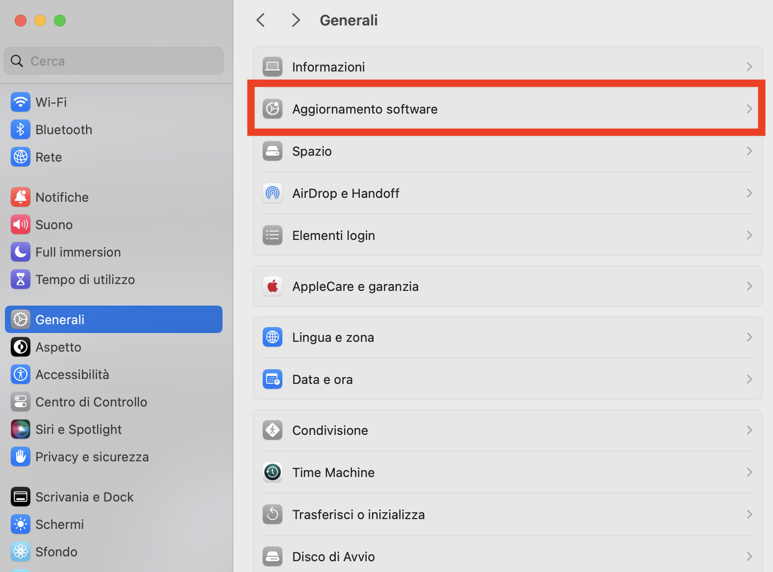 Aprite le Impostazioni di sistema del Mac, fate clic su “Generale”, quindi su Aggiornamento software. Qui potrete controllare che gli aggiornamenti di sicurezza siano attivi.