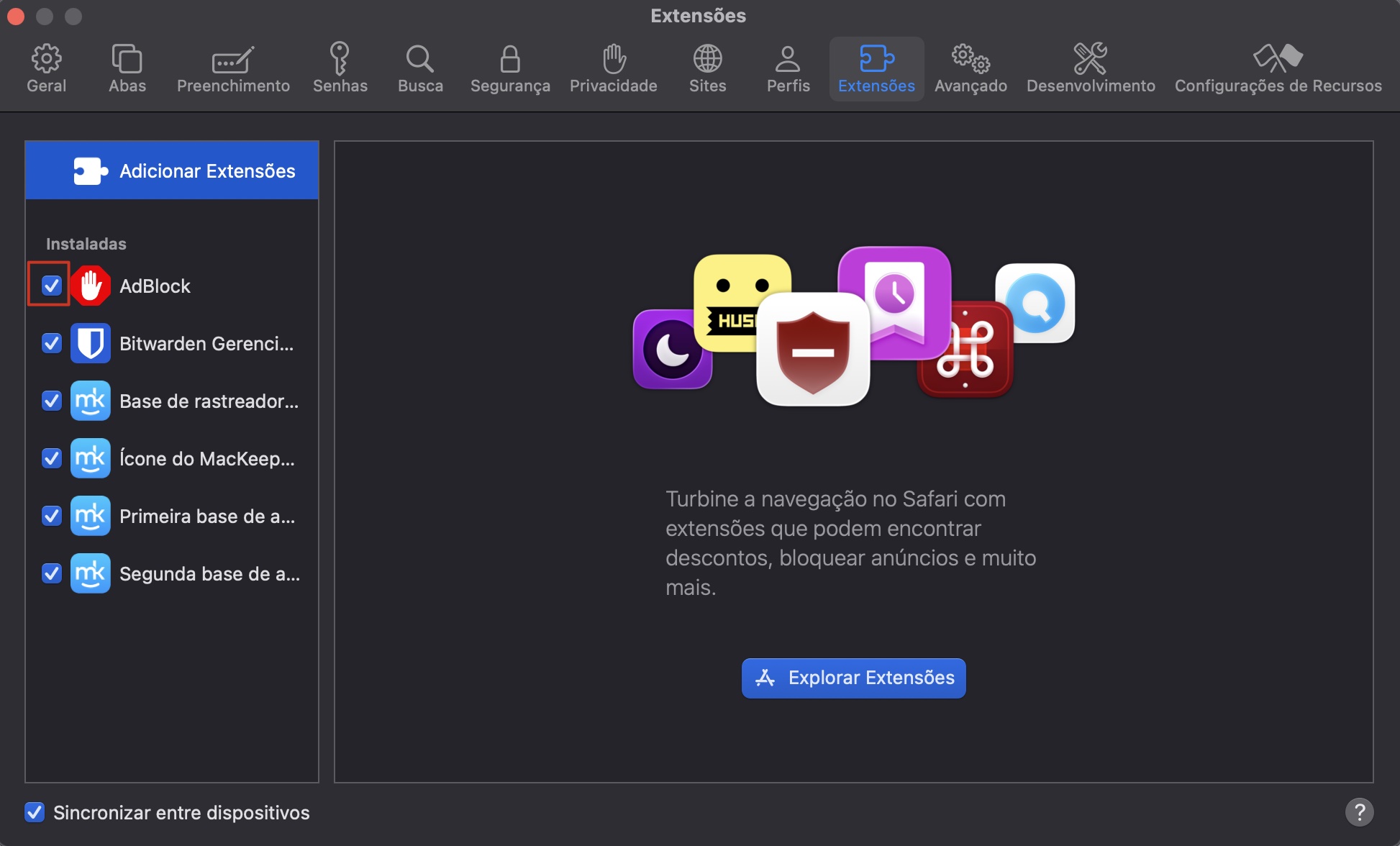 Para desativar extensões no Safari, clique em Safari na aba superior e, em seguida, em Ajustes. Na aba Extensões, desmarque a caixa à esquerda dela.