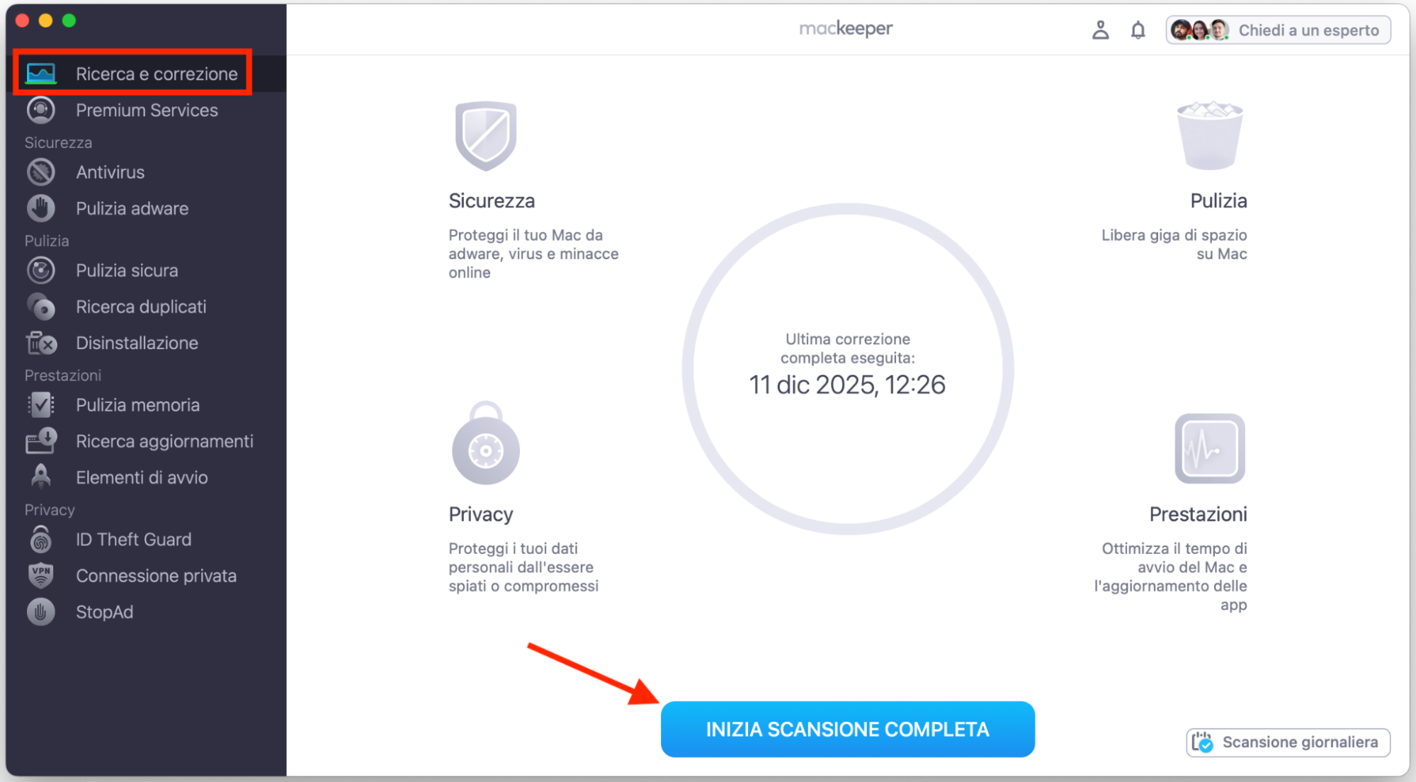 MacKeeper è un’app di terze parti affidabile che puoi usare per riparare il disco. Apri MacKeeper e seleziona l’opzione Trova e Risolvi nella barra laterale. Premi il pulsante Avvia scansione completa nella parte inferiore della finestra e lascia allo strumento qualche minuto per controllare il dispositivo.